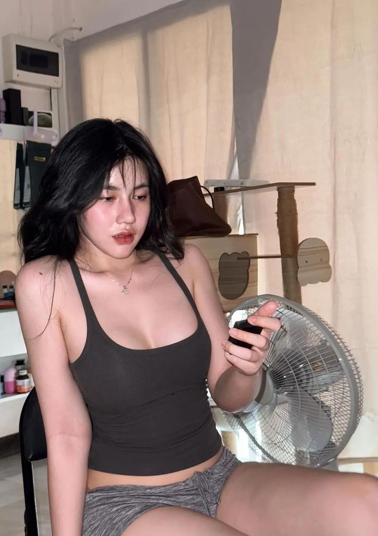 Abg Viral 2025 Bibirmu Bergetar Saat Namaku Kuucap Perlahan Artis Indonesia Terbaru 2025