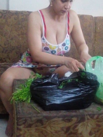 Viral 2025 Tante Binor Cantik Pemilik Hotel dan Restauran Surabaya Indonesia Service Client